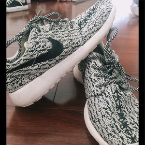 Nike Roshe x Yeezy collab